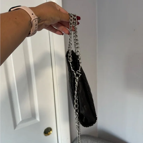 Steve Madden Quilted Black Chain Crossbody Bag - Picture 6 of 9